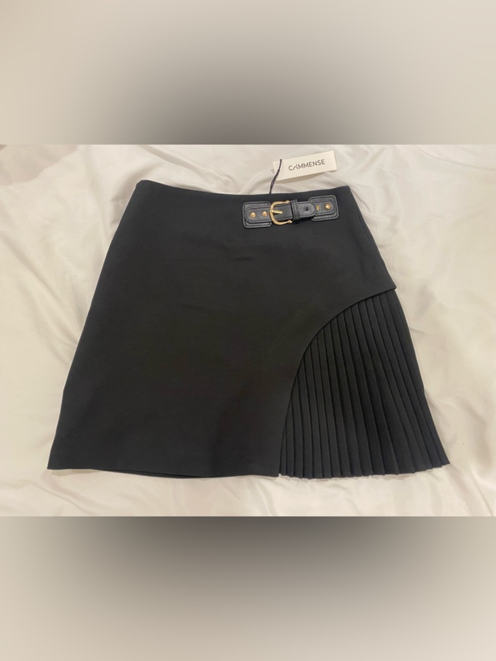 Black Pleated Skirt. Brand new w tag. Size XS.